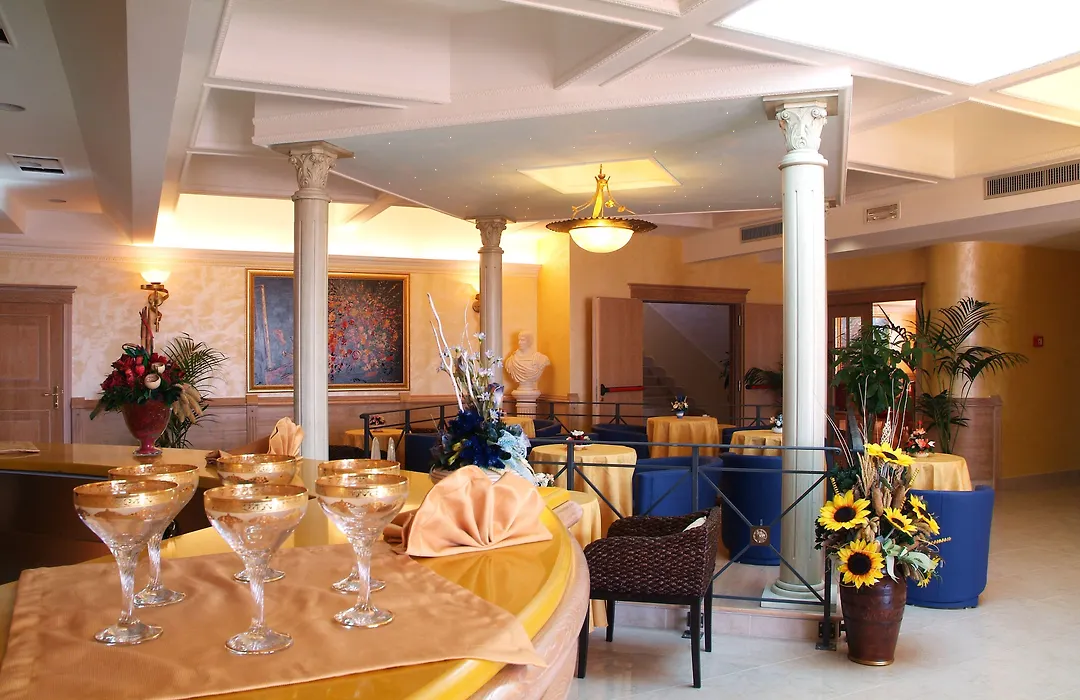 Hotel Villa Romana-1